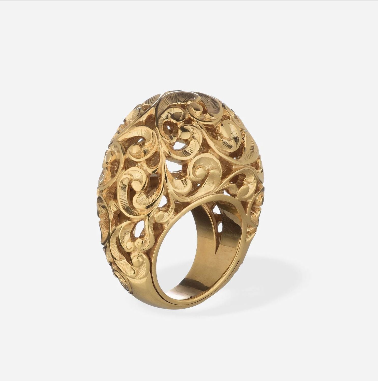 Elegant Gold Vermeil sculpted ring