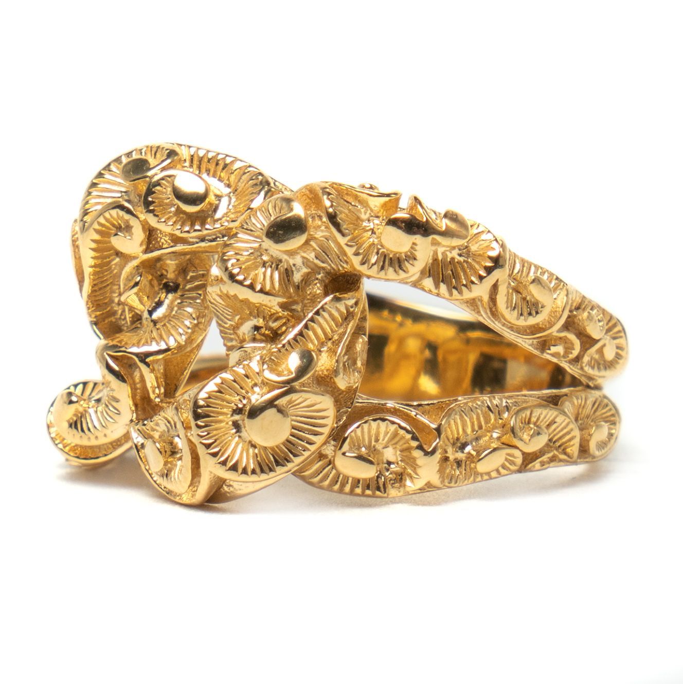 Maria e Luisa Hand Engraved Gold Vermeil Ring