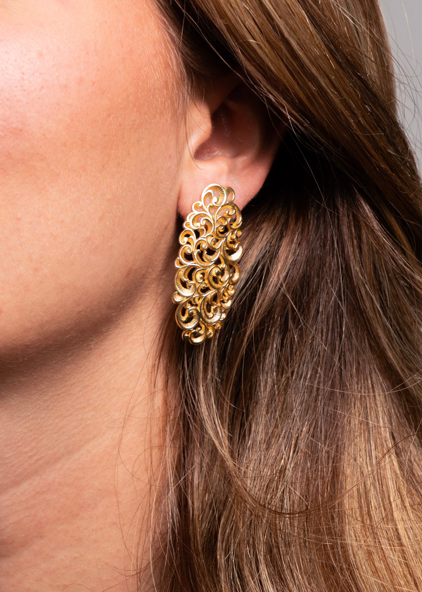 Maria e Luisa Gold Vermeil Hand engraved Statement Earrings