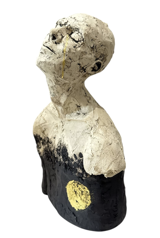 Abstract sculpture with black and white colors on a white background