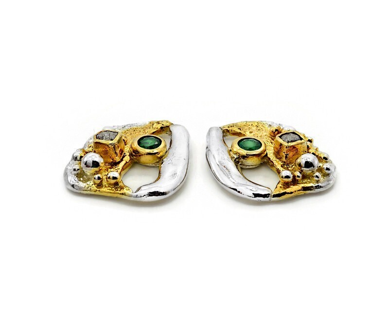 Stunning Diamond & Emerald Earrings