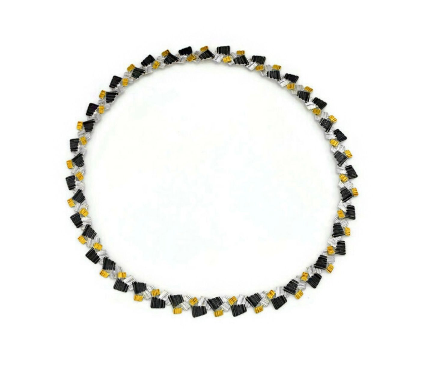 Stylish contemporary necklace