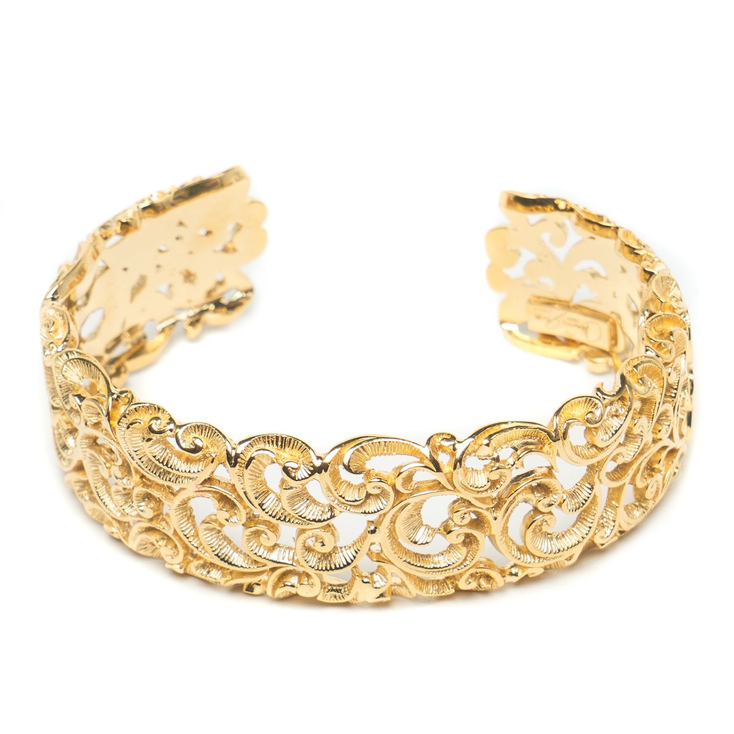 Engraved gold bracelet