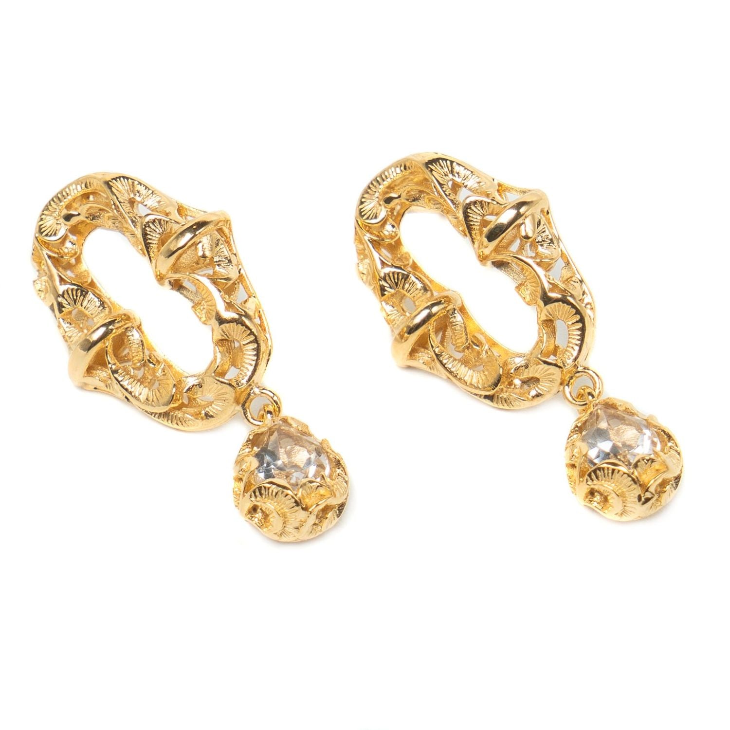 Pendant earring with rock crystal