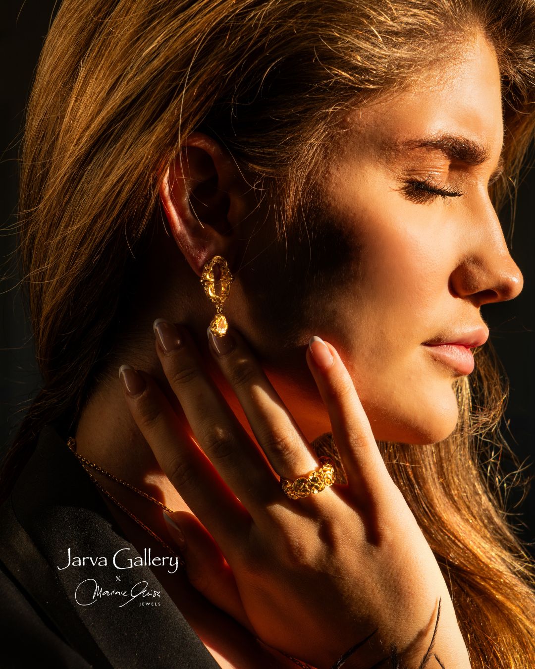 Pendant earring with rock crystal