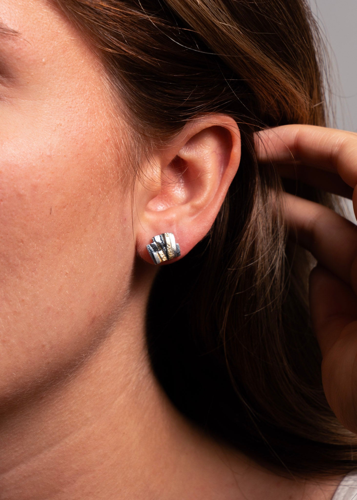 Eva Stone Textured Stud Earrings