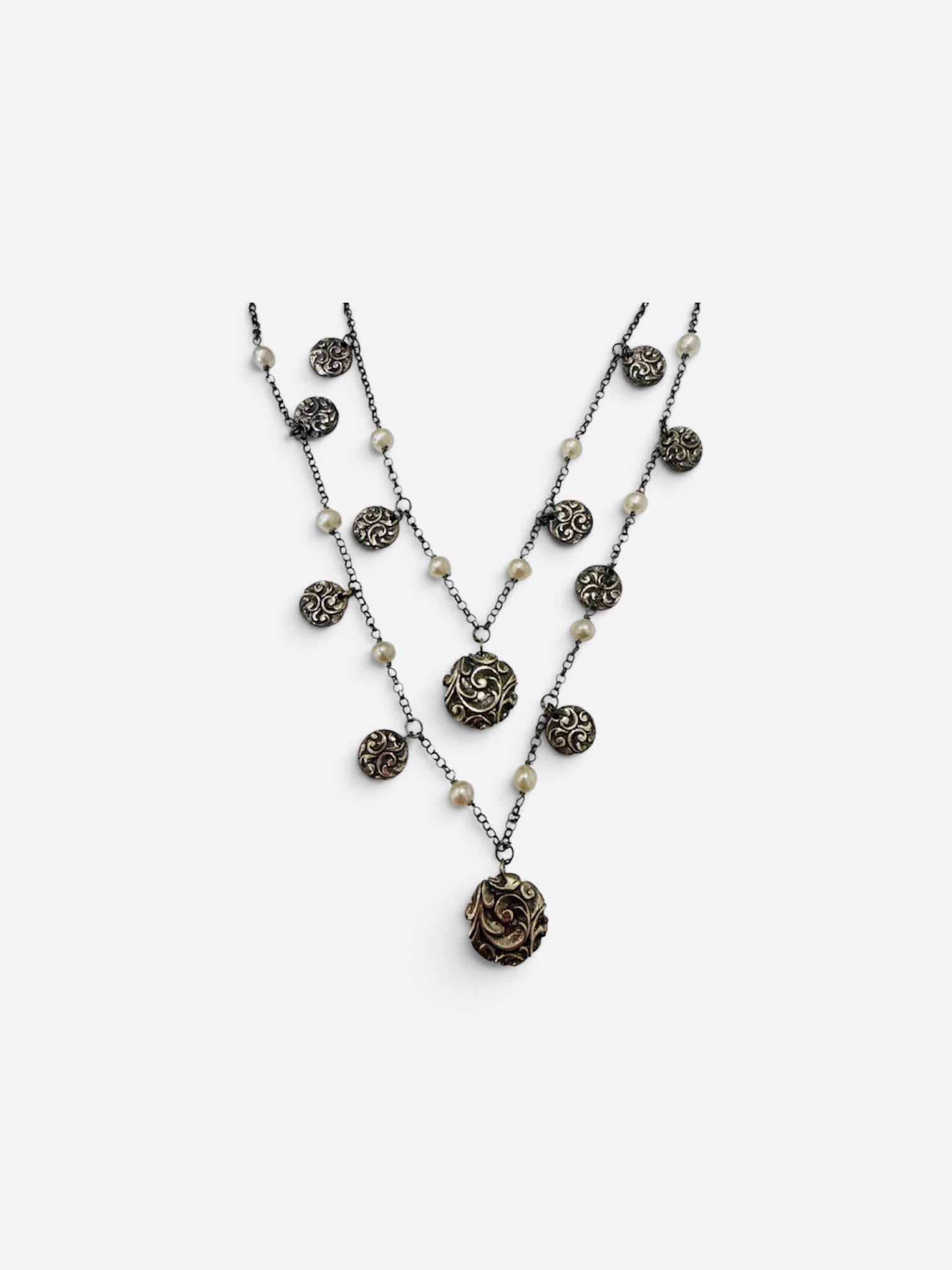 Maria e Luisa Burnished Silver Pearl & Charm Necklace